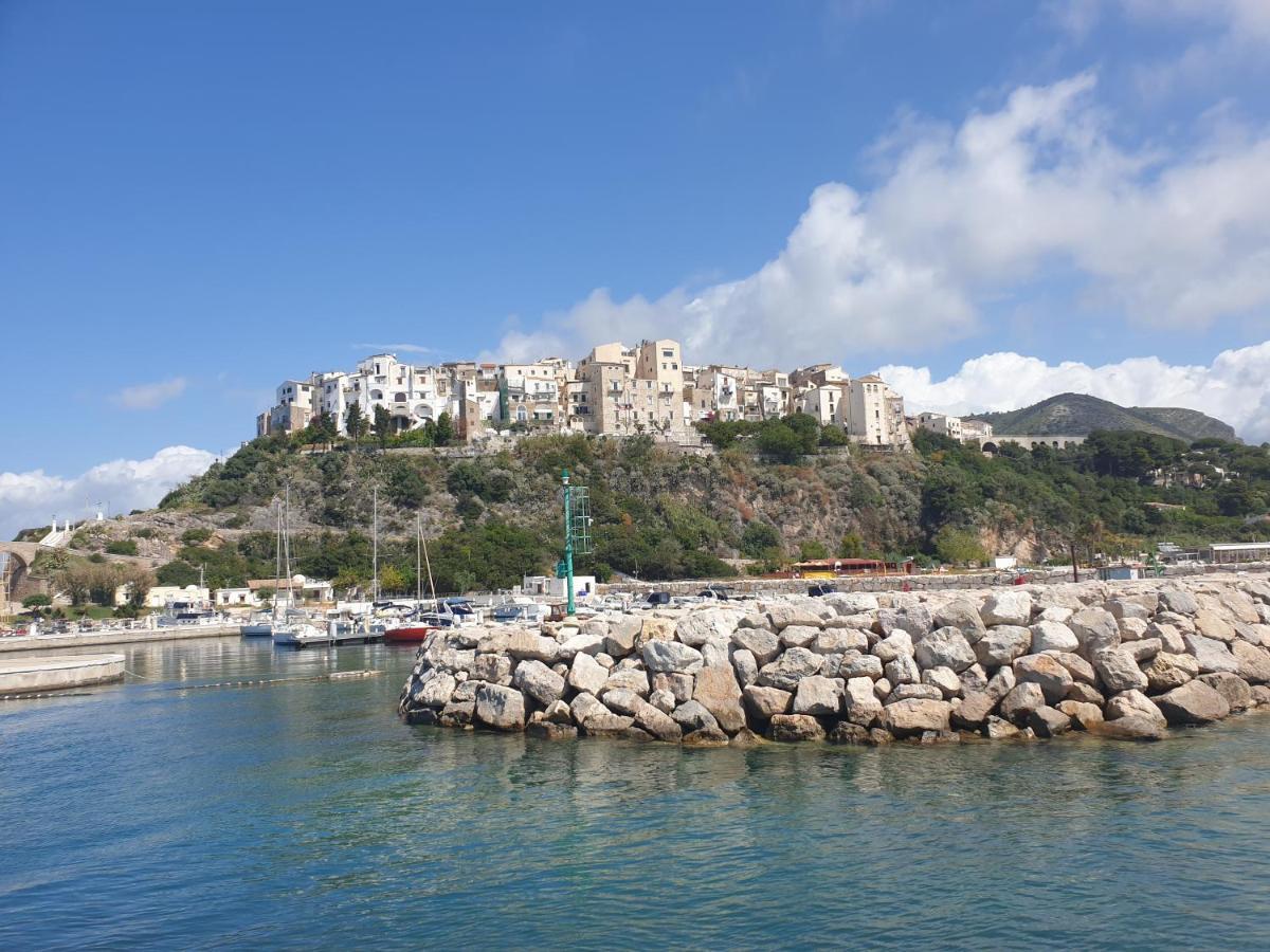 La Villa Fronte Spiaggia Bandiera Blu سبرلونغا المظهر الخارجي الصورة