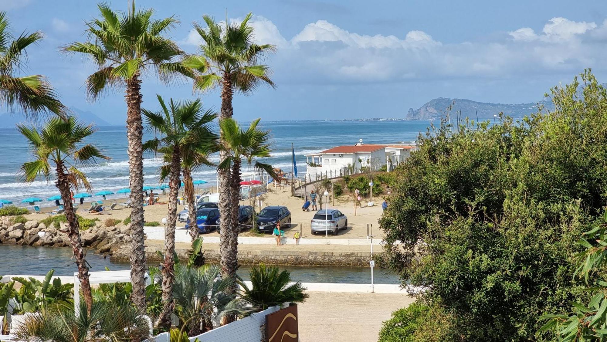 La Villa Fronte Spiaggia Bandiera Blu سبرلونغا المظهر الخارجي الصورة