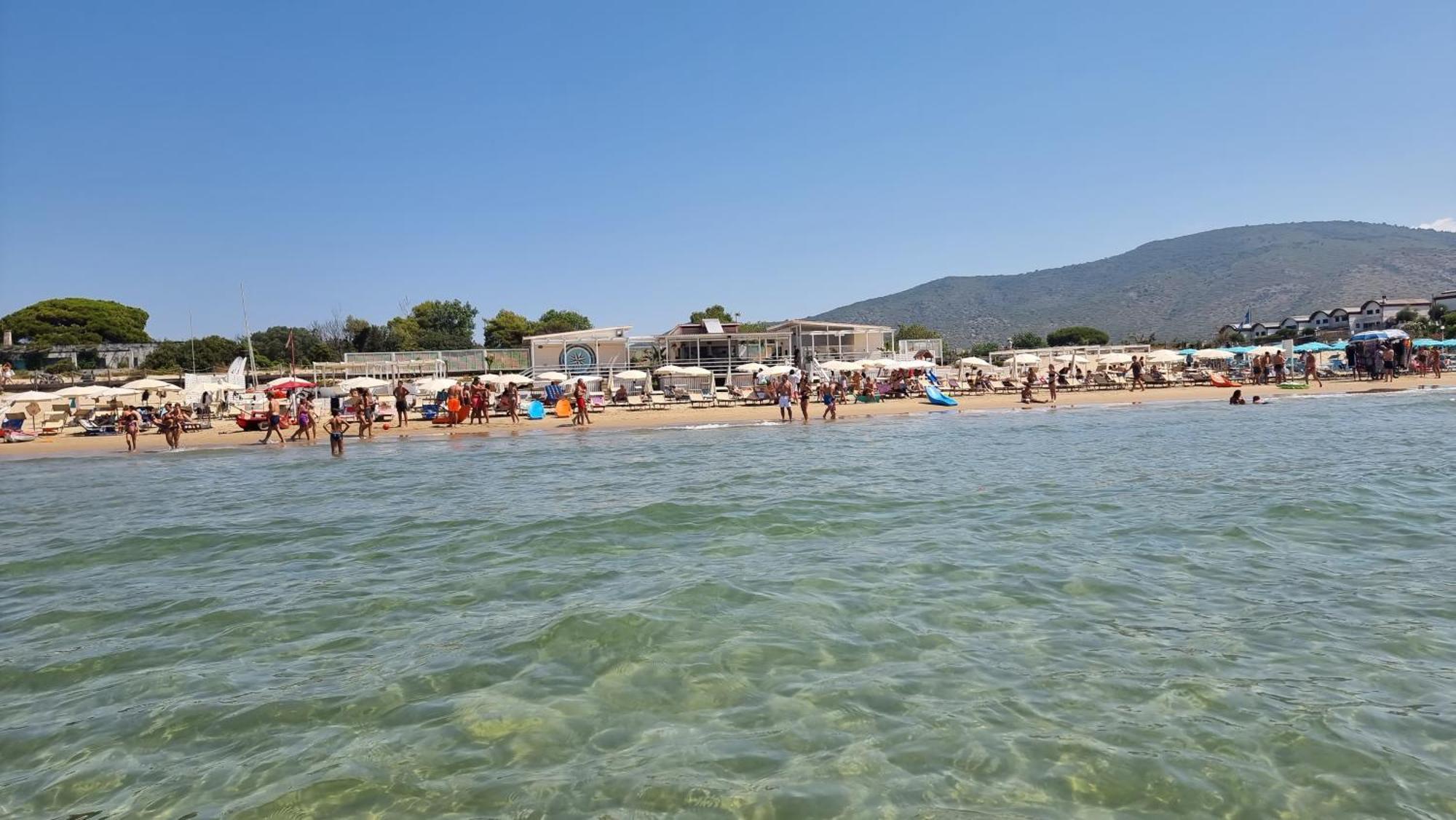 La Villa Fronte Spiaggia Bandiera Blu سبرلونغا المظهر الخارجي الصورة
