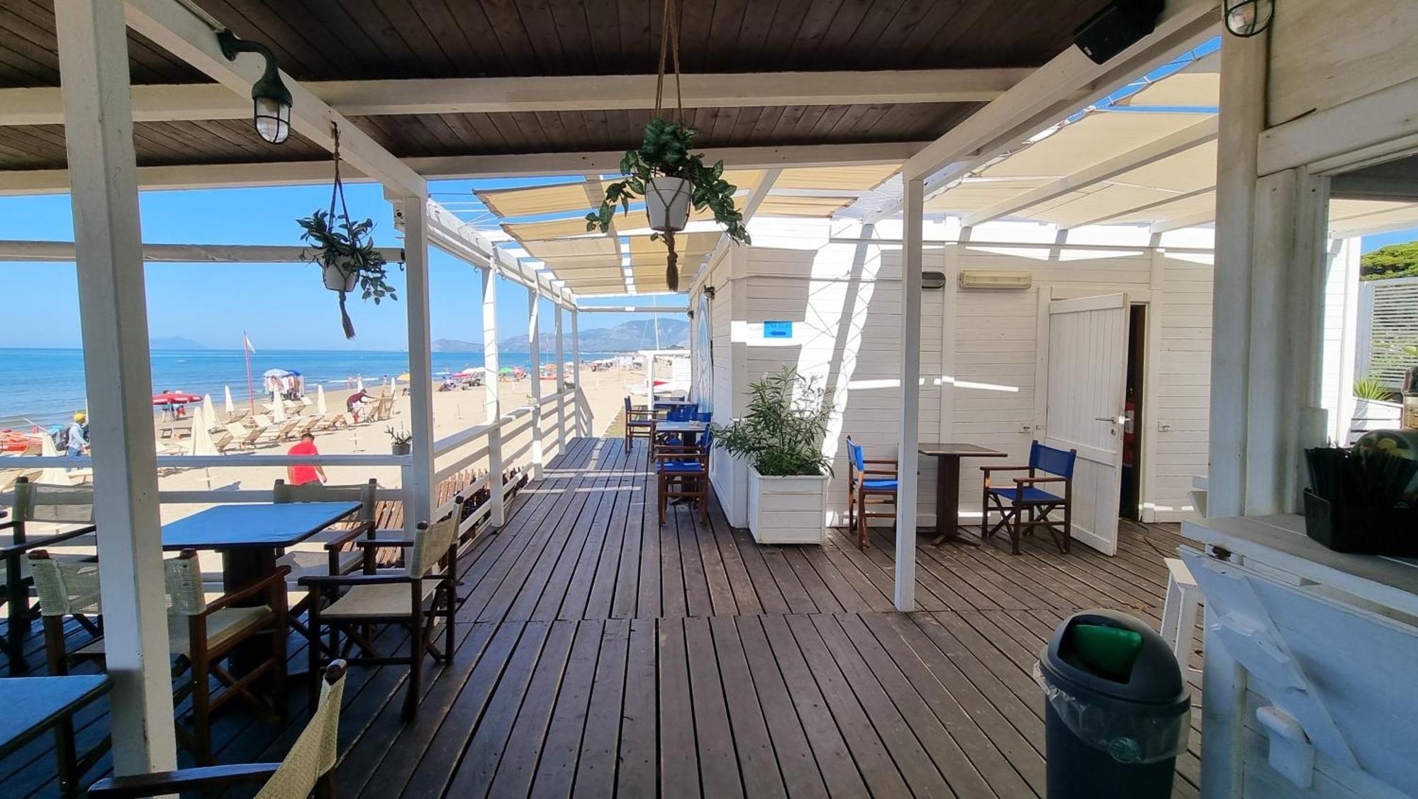 La Villa Fronte Spiaggia Bandiera Blu سبرلونغا المظهر الخارجي الصورة